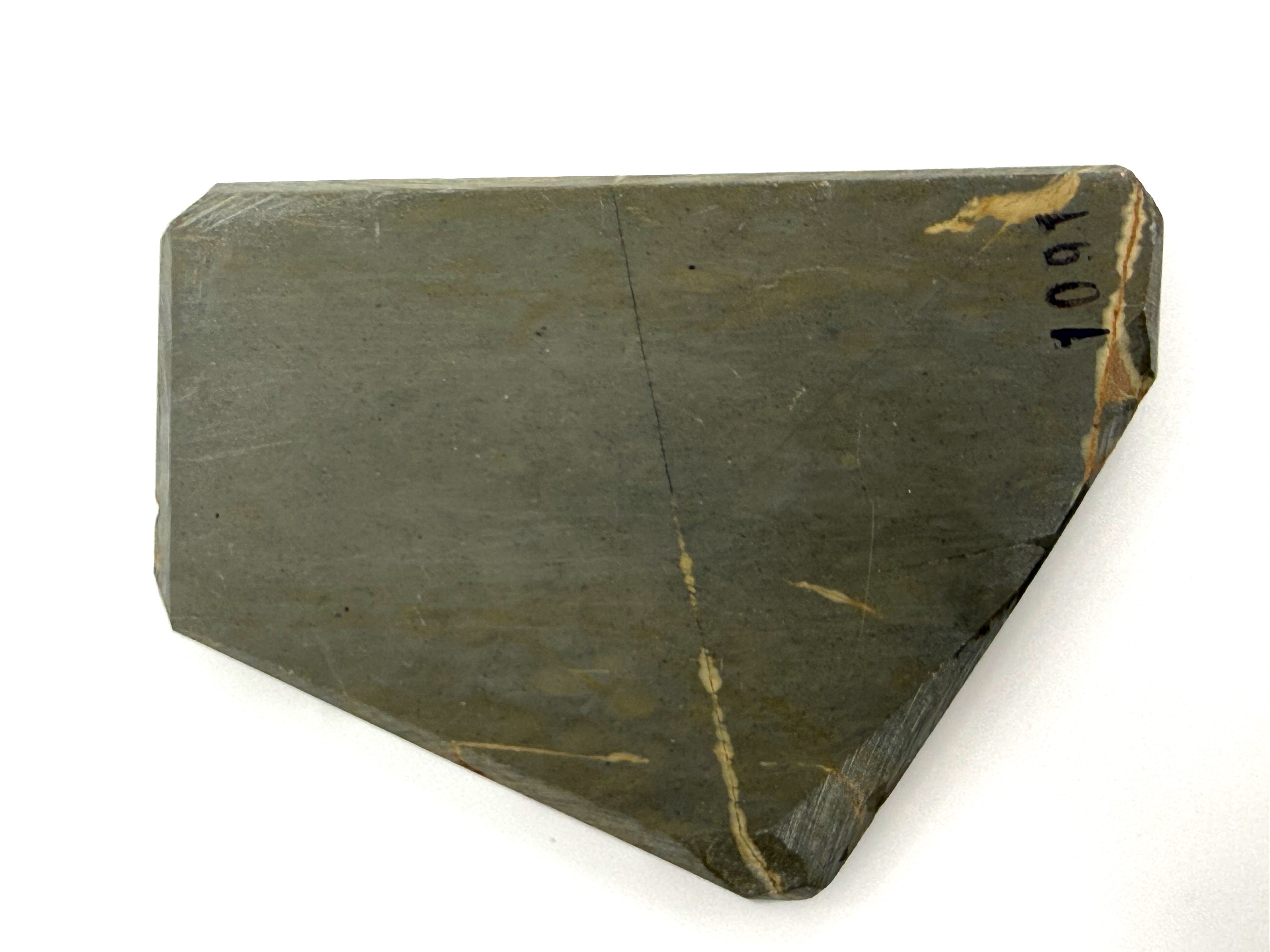 Aiwatani Karasu Japanese Natural Finishing Whetstone