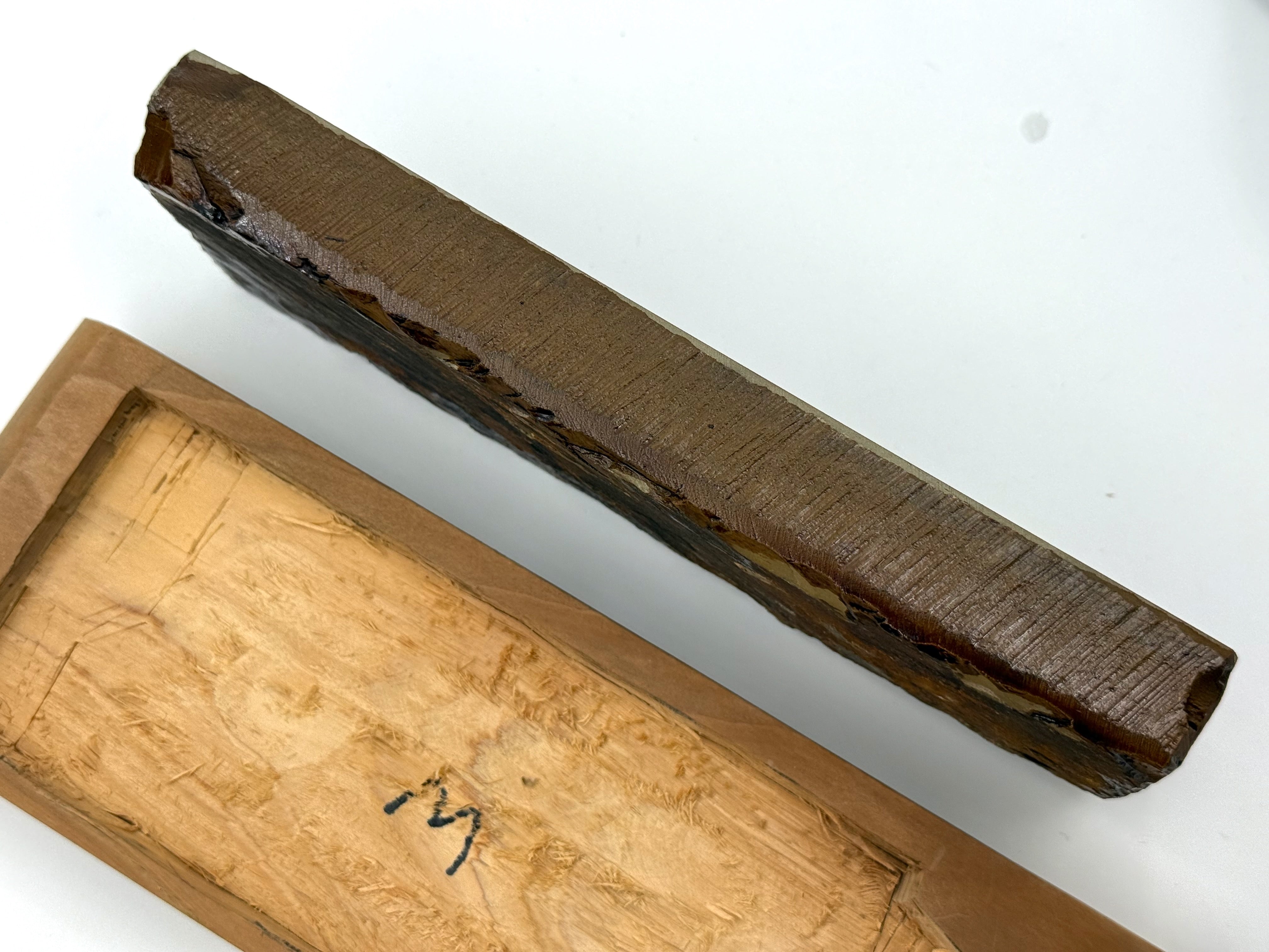 Tsukinowa Akapin Karasu Japanese Natural Finishing Whetstone