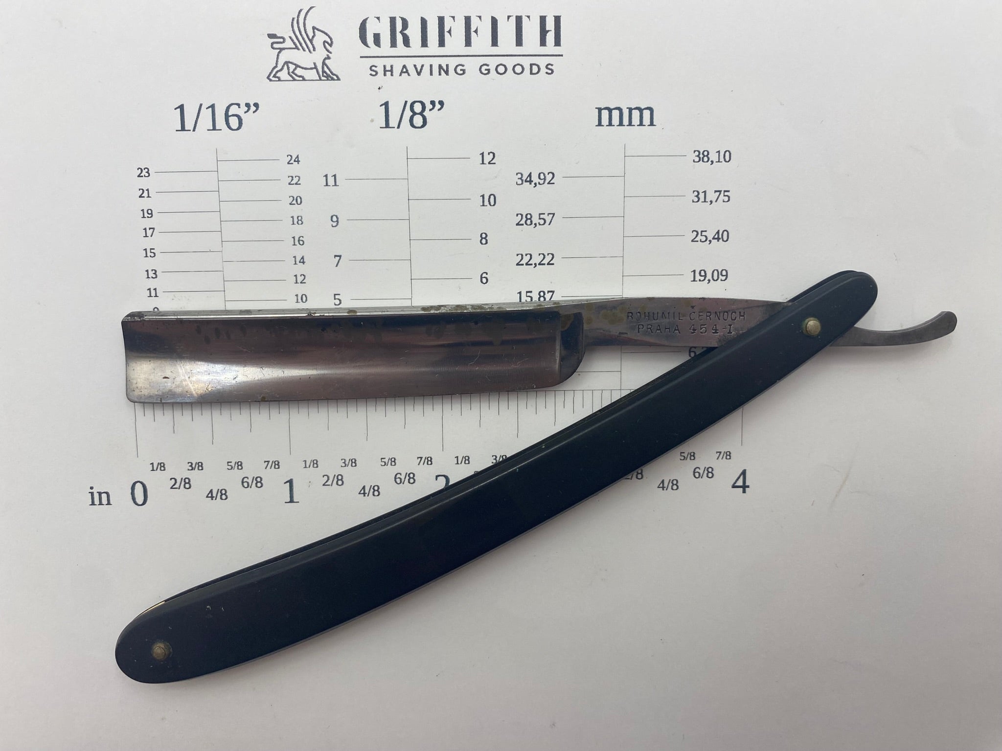 Vintage Rohumil Cernoch? Praha Razor for Restoration