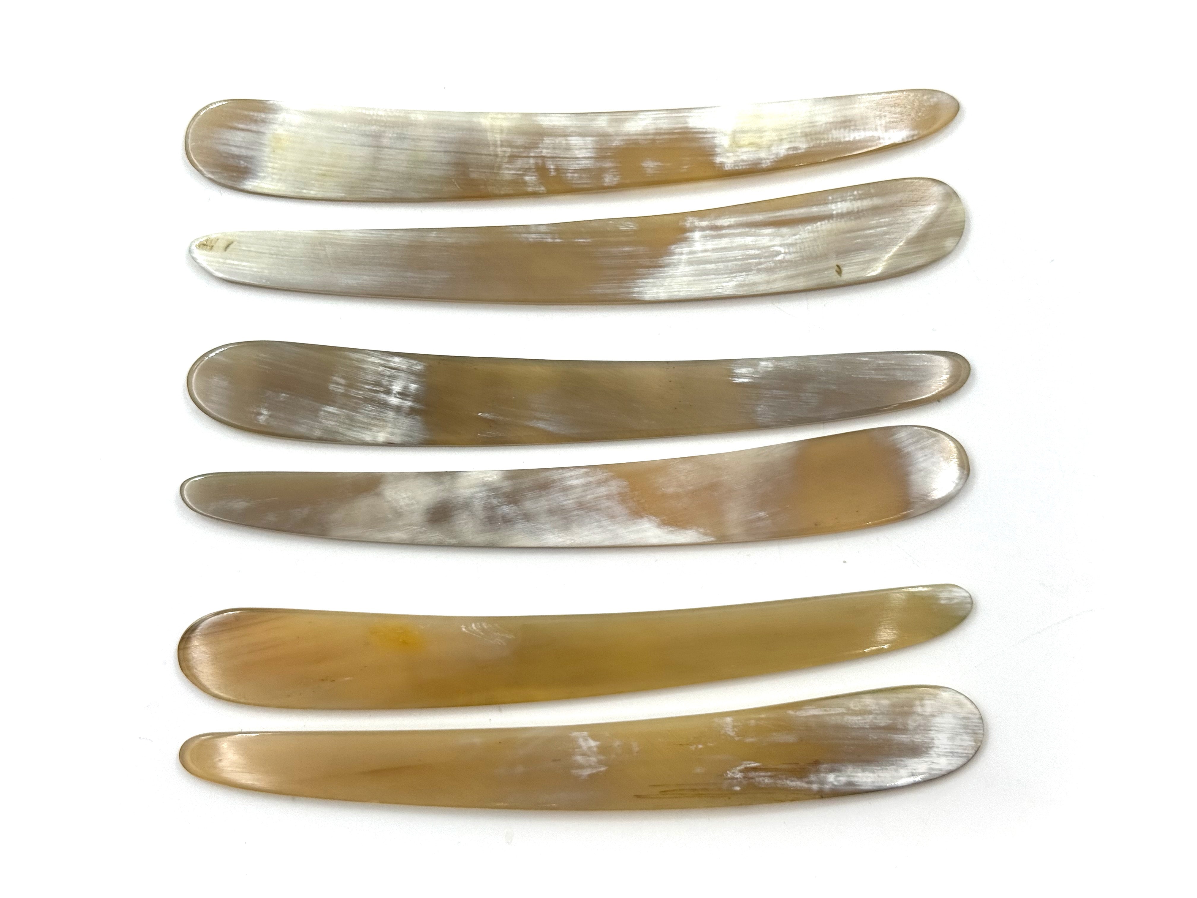 Straight Razor Scales for 5/8-6/8 blades - Blonde with White Cattle Horn - One Pair/Set