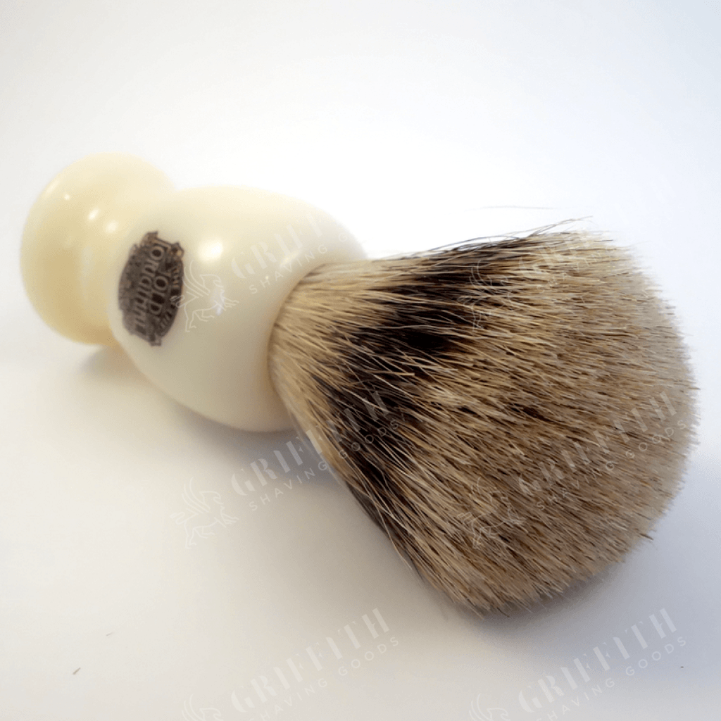 Vulfix No. 660 Medium Super Badger Shaving Brush - White
